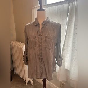 Chico’s gray chambray shirt